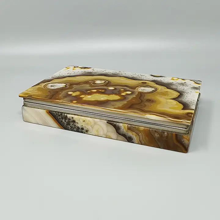 Italian Onyx Box – Smooth Finish & Striking Natural Beauty