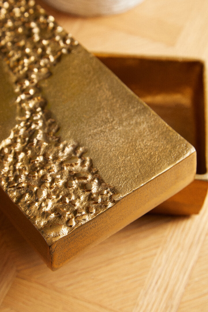 Lioris Gold Trinket Box